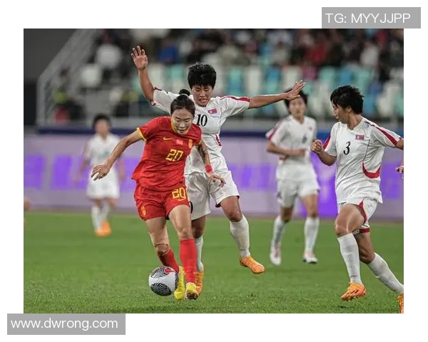 中国女足迎战朝鲜女足热身赛全力以赴展现风采争取胜利 中国女足迎战朝鲜女足热身赛全力以赴展现风采争取胜利