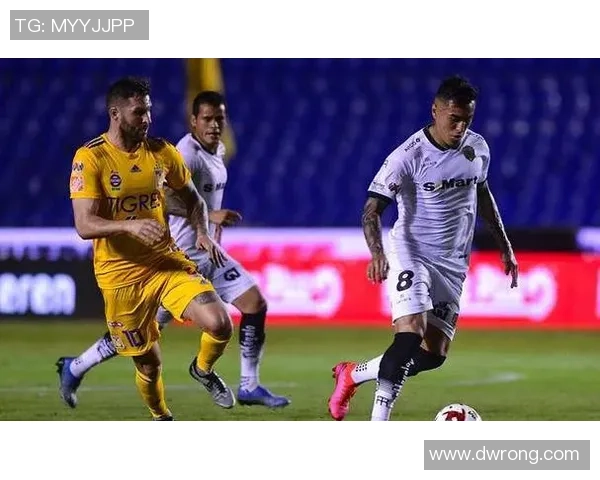 墨西杯精彩对决阿特拿斯迎战瓜达大学争夺晋级资格