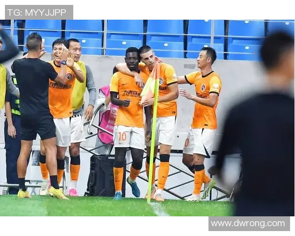 东体:客场打败国安后,海牛投资人乔伟光将赢球奖提至400万 东体:客场打败国安后,海牛投资人乔伟光将赢球奖提至400万